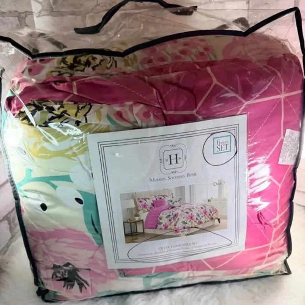 NEW Modern Southern Home Reversible Comforter Full Set Pink Turquoise Floral